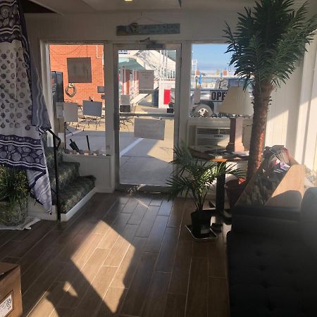 Gold Crest Motel Уайлдууд Крест Екстериор снимка