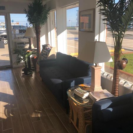 Gold Crest Motel Уайлдууд Крест Екстериор снимка