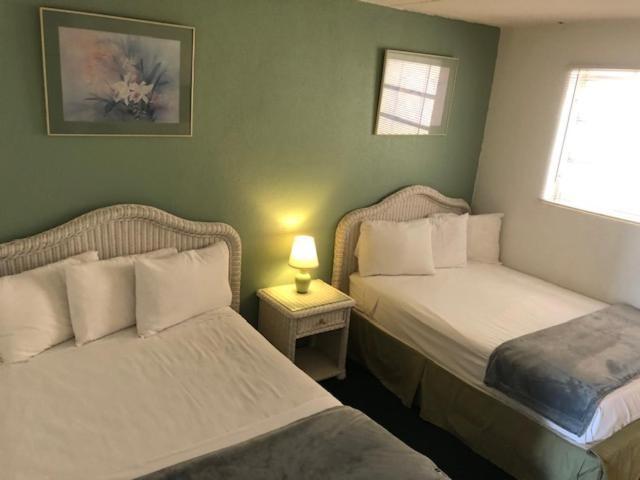 Gold Crest Motel Уайлдууд Крест Екстериор снимка