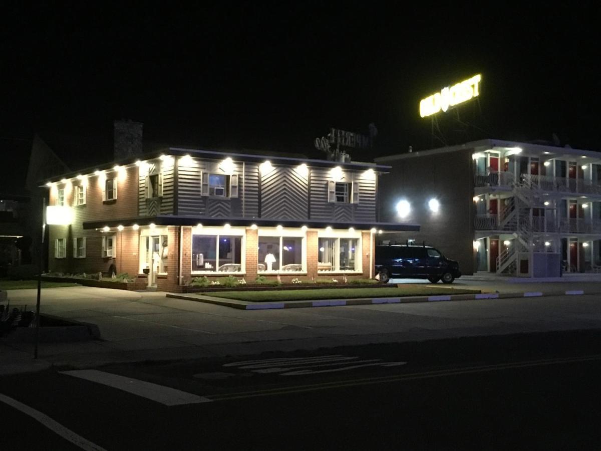 Gold Crest Motel Уайлдууд Крест Екстериор снимка
