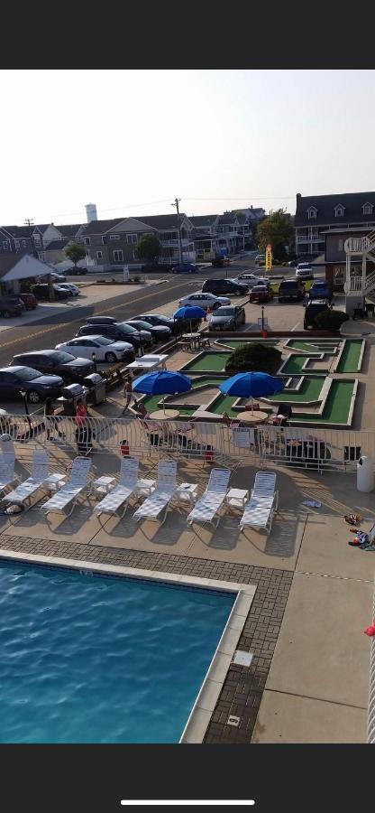 Gold Crest Motel Уайлдууд Крест Екстериор снимка