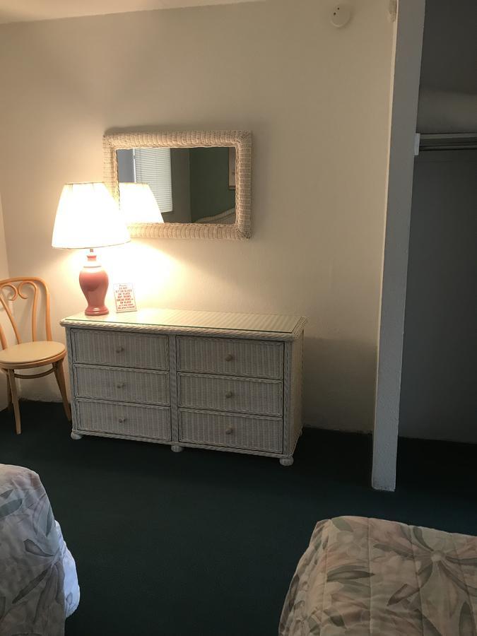Gold Crest Motel Уайлдууд Крест Екстериор снимка
